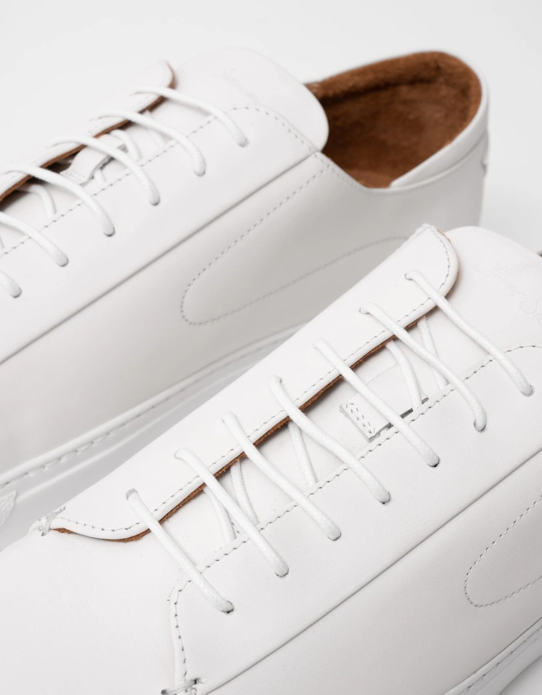 Sirolo Mens Calf Leather Lightweight Trainers - White