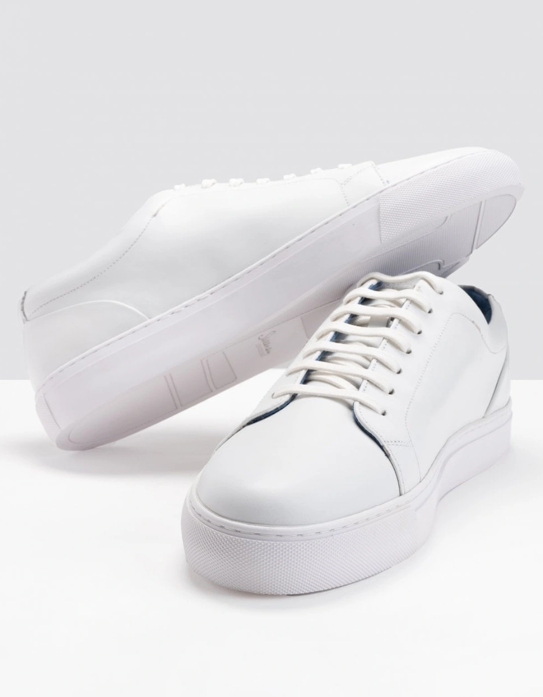 Hayle Antiqued Calf Leather Mens Trainers - White